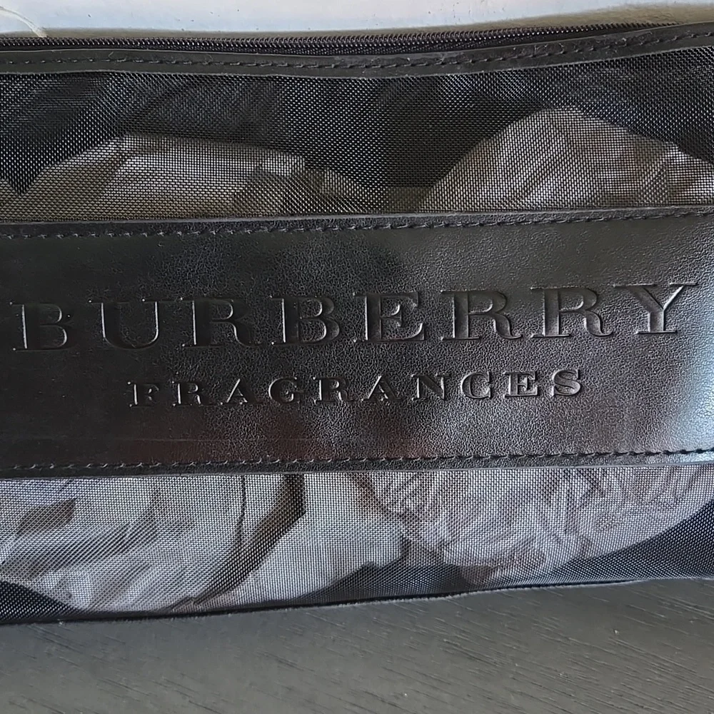 Burberry Mesh Fragrance Makeup Bag Black